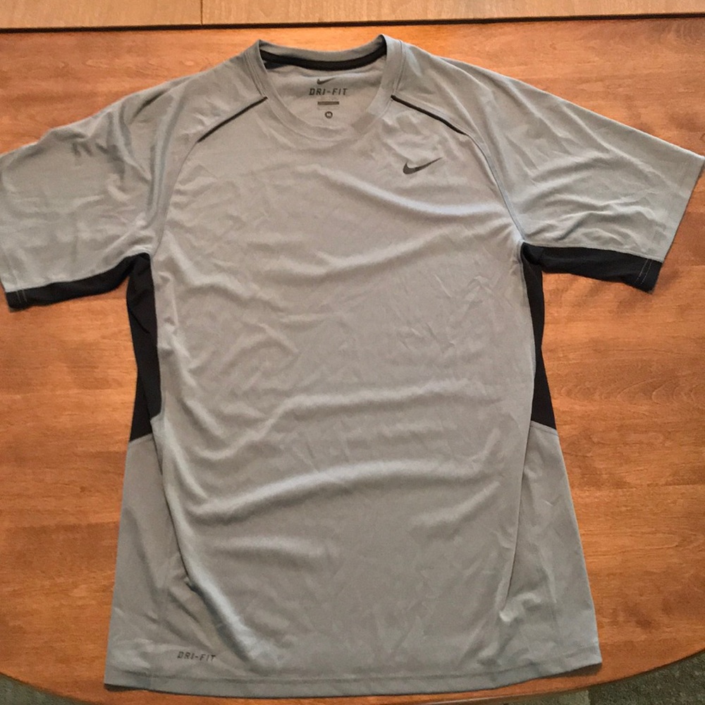 NIKE Dri-Fit T-shirt Medium; Grey